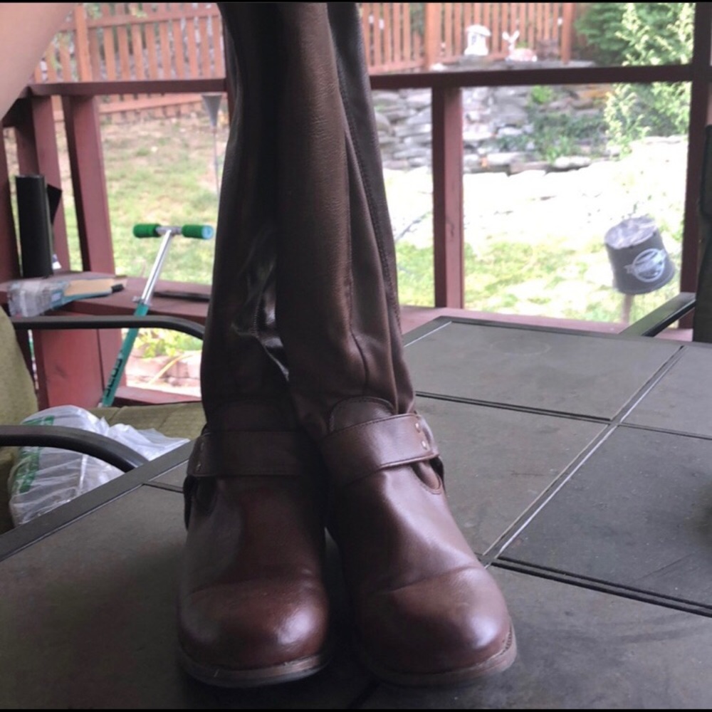 Brown boots